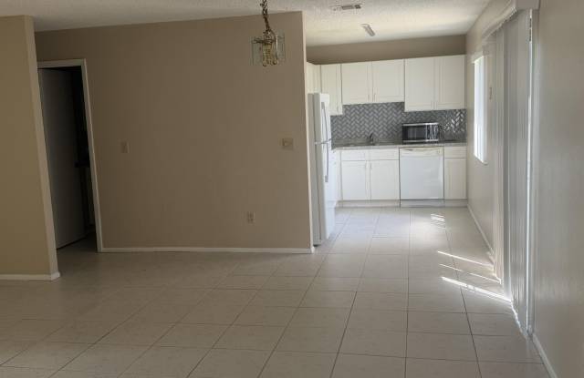 1131 SE Parrish Court Gallery 3