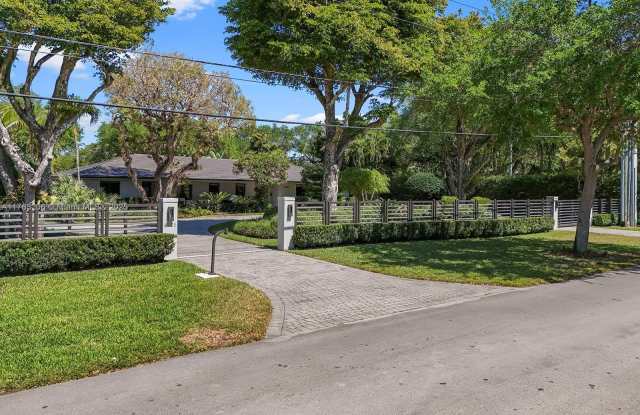 6401 SW 96th St - 6401 Southwest 96th Street, Pinecrest, FL 33156