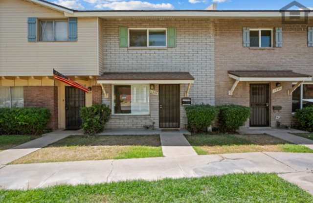 1533 West Hazelwood Street photos photos