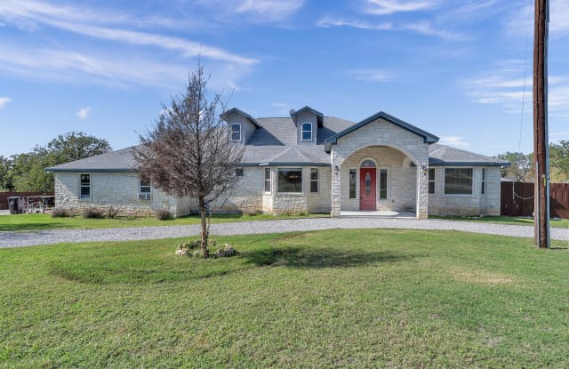 625 Skyline Drive - 625 Skyline Drive, Kingsland, TX 78639