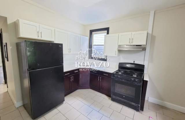 1103 Grove Street photos photos