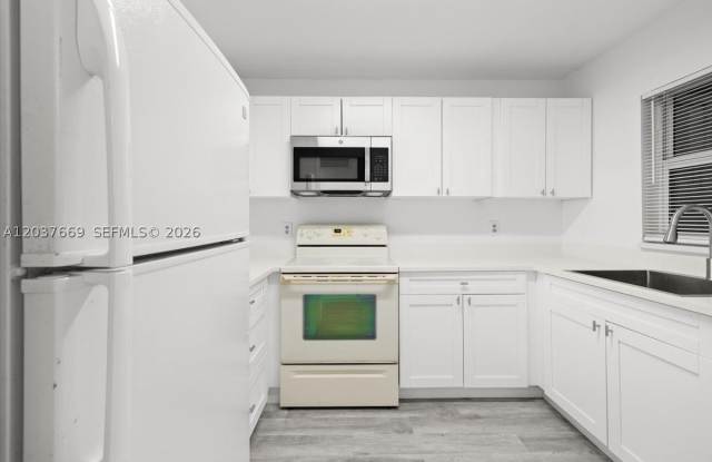 9441 Evergreen Pl Gallery 3