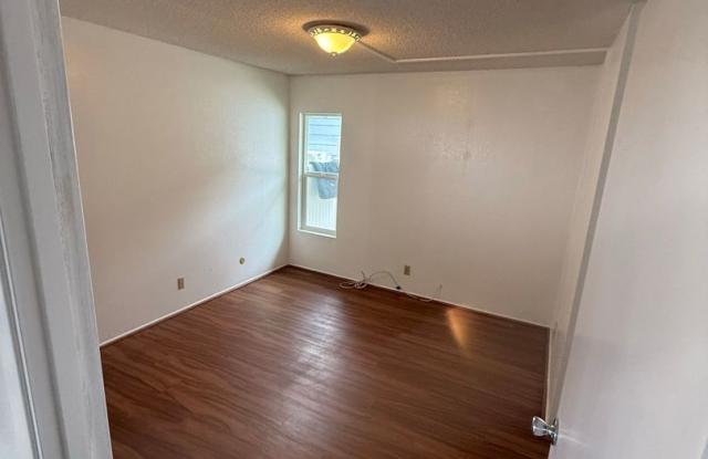 Beautifully Maintained 4-Bedroom Single-Family Home in Mililani Gallery 3