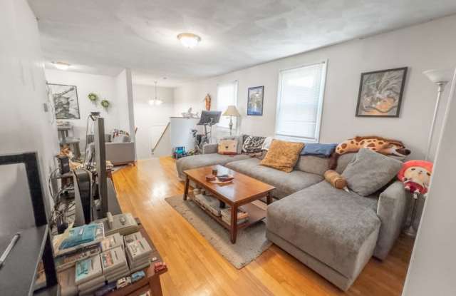 28 Fisk Ave photos photos