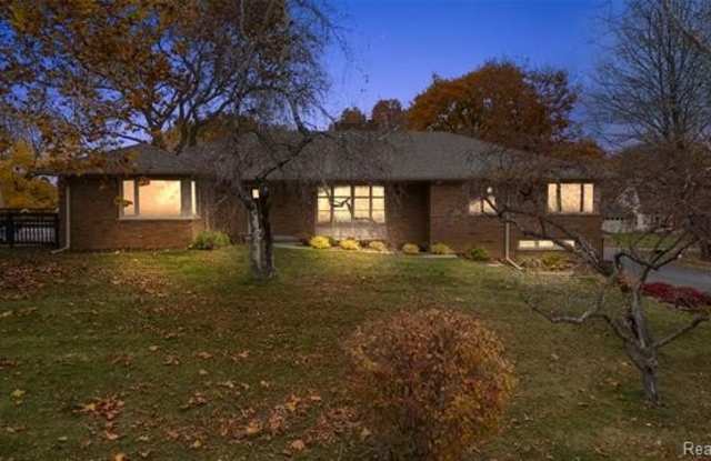 6400 N Rochester Road - 6400 North Rochester Road, Rochester Hills, MI 48306