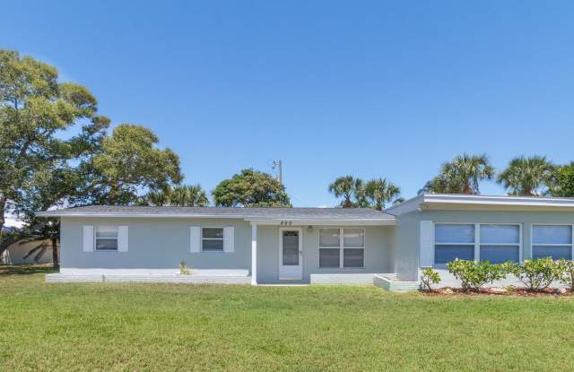 400 10th Avenue - 400 10th Avenue, Indialantic, FL 32903