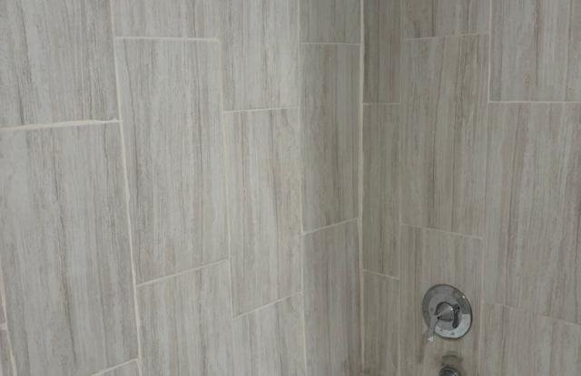 THREE BEDROOM HOME NEAR ROCKVILLE & MICHIGAN ST Gallery 3