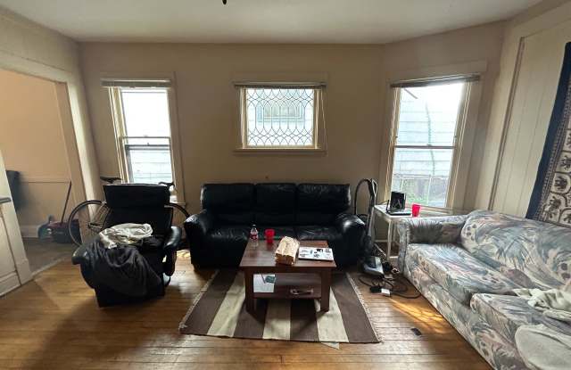 114 South Blair Street - 1 Gallery 4