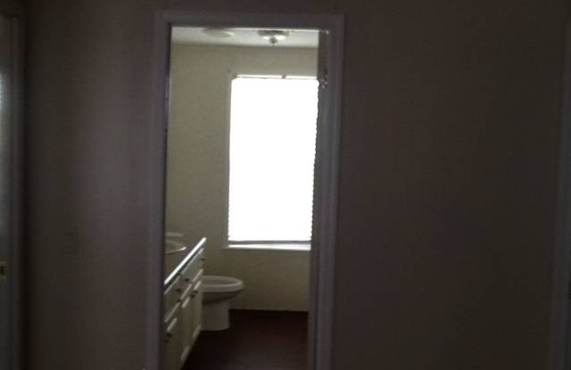 7933 Bobby Point Gallery 4