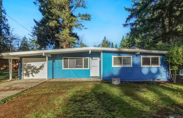 Bright Rambler in Quiet, Convenient Neighborhood photos photos