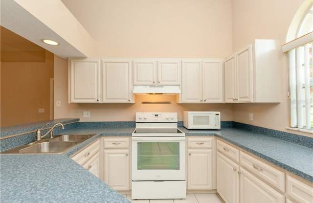 2705 SUNDANCE PLACE Gallery 4