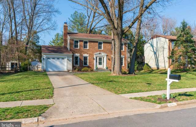 5631 FORT CORLORAN DRIVE - 5631 Fort Corloran Drive, Burke, VA 22015