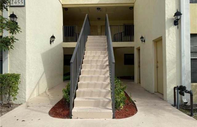 1455 Lake Crystal Drive photos photos