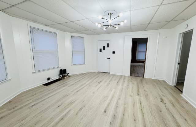 744 South St Gallery 1