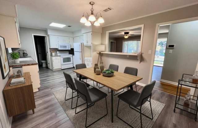 4 Bedroom 2 Bathroom Home, Lonoke photos photos 4 Bedroom 2 Bathroom Home, Lonoke photos photos