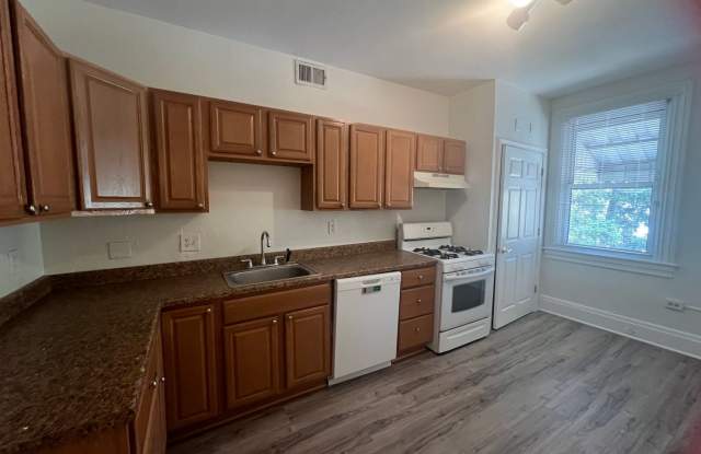 4BED/3BATH In Southside -SPECIAL: 1st MONTH'S RENT IS FREE $500 Amazon Gift Card with Approved applicant! photos photos