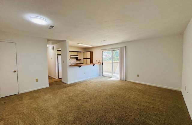 3 Bedroom 2 Bath Condo Gallery 4