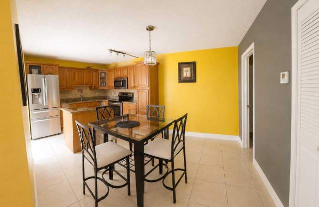 219 LAKE ARBOR Drive Gallery 2