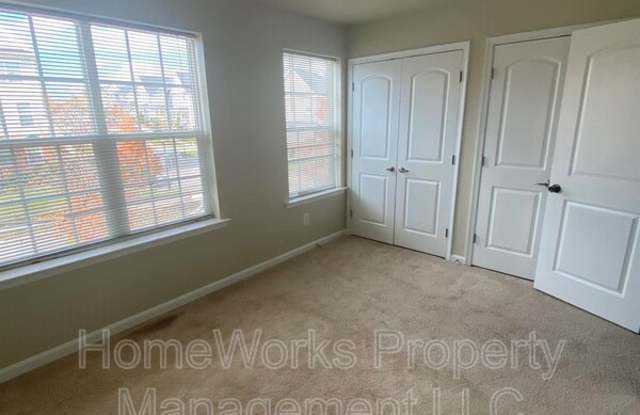 4404 Maple Wood Dr Gallery 3