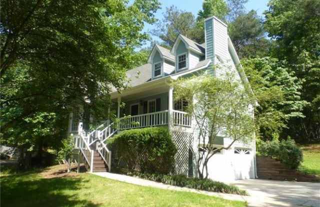 495 Stratford Drive Gallery 2