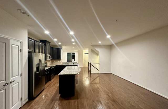 4327 ADKISSON LANE Gallery 3