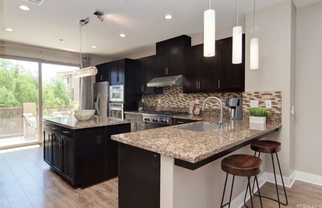 81 Vantis Drive - 81 Vantis Drive, Aliso Viejo, CA 92656