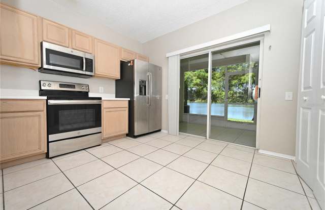 12368 BERKELEY SQUARE DRIVE Gallery 3