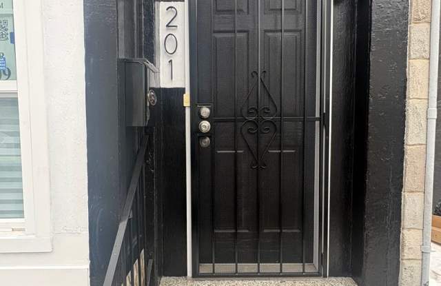 Available Now – Spacious 4-Bedroom Townhome in Baltimore City photos photos