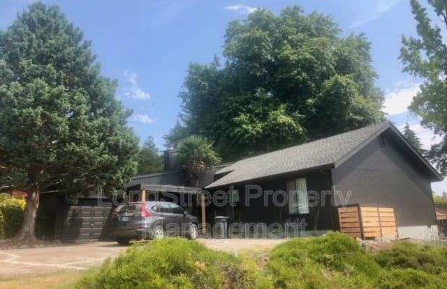 1011 NW Fernwood Place photos photos