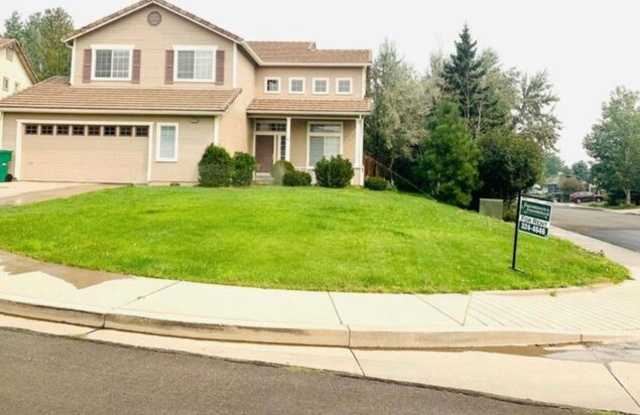 3200 Fairlands Court photos photos