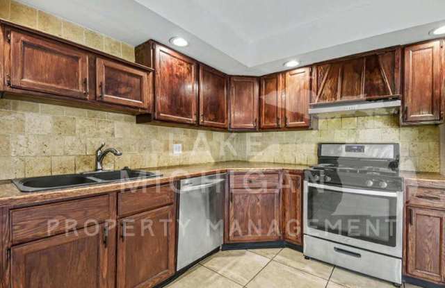 5838 Christie Avenue Southeast Gallery 3