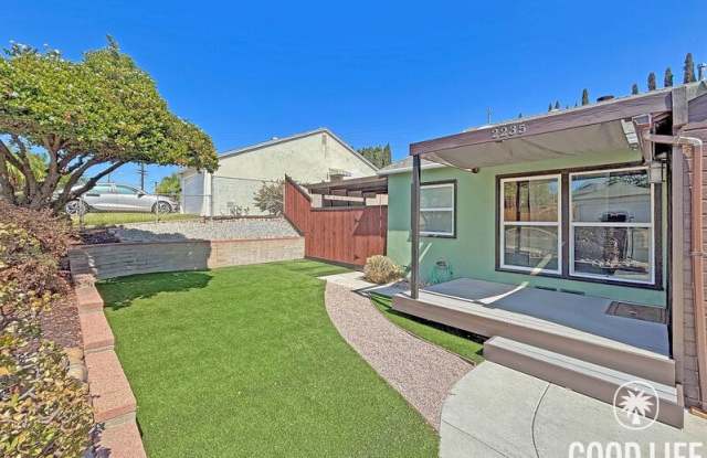 2235 Midvale Dr Gallery 3