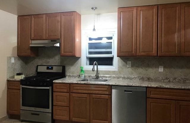 44 Garfield Avenue - 44 Garfield Avenue, Kearny, NJ 07032