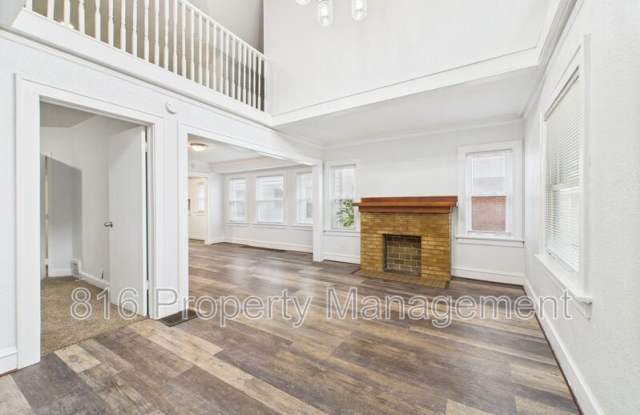 5611 Olive St photos photos