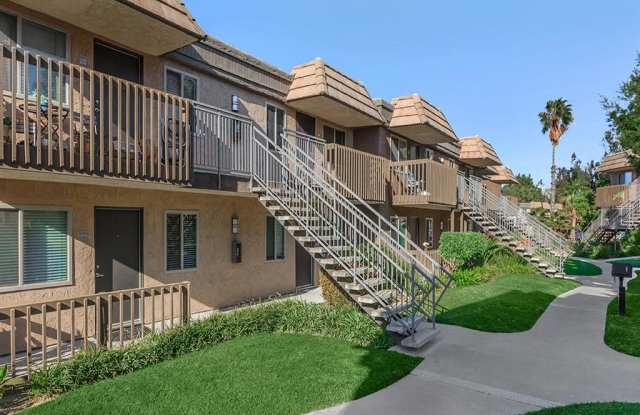 Bluffs at Carlsbad Apartments Gallery 4