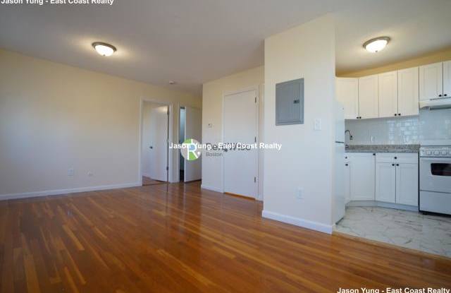 2010 Commonwealth Ave. photos photos