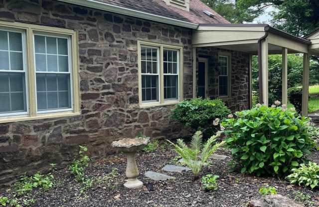 1152 KRIEBEL MILL ROAD photos photos