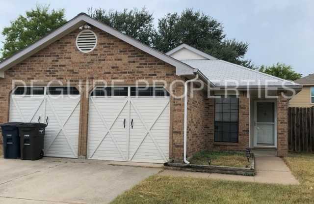 6824 Ashbury Drive - 6824 Ashbury Drive, Fort Worth, TX 76133