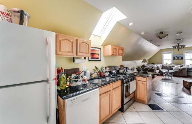 40-42 COOPER PL Gallery 4