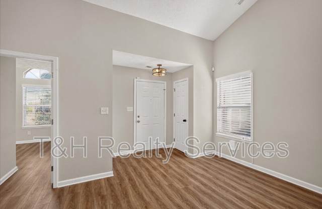 9741 Roxbury Drive Gallery 4