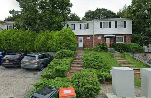 518 HARBOR VIEW COURT - 518 Harbor View Court, Beacon, NY 12508