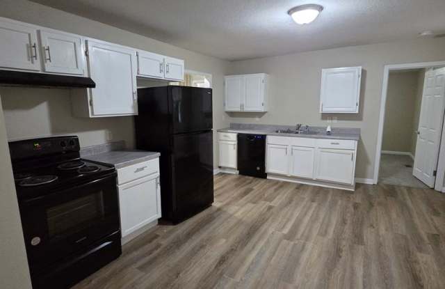 1118 S Water St - 3 Bed - 2 Bath - $1,095 photos photos