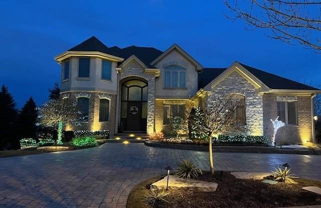 525 Senon Drive - 525 Senon Drive, Lemont, IL 60439