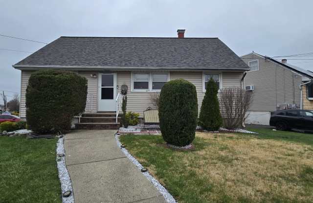 35 Universal Avenue photos photos