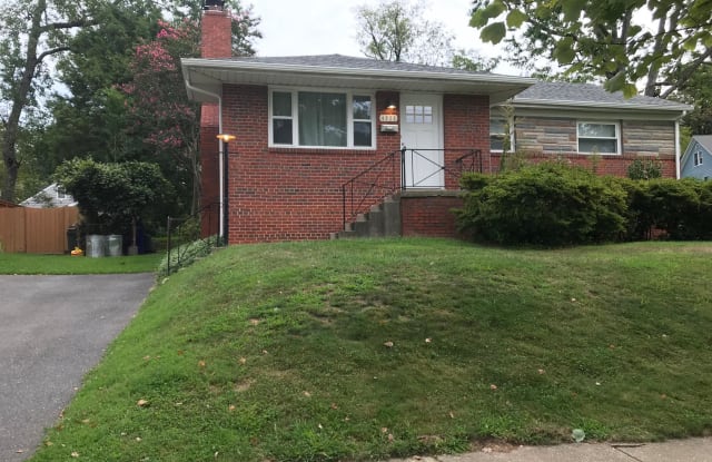 4909 FLANDERS AVENUE - 4909 Flanders Avenue, North Bethesda, MD 20895