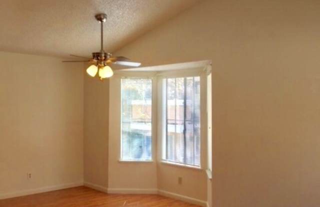 12619 LANSDALE CIRCLE #172 Gallery 3