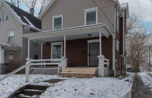 1303 Rowland Ave Ne - 1303 Rowland Avenue Northeast, Canton, OH 44705