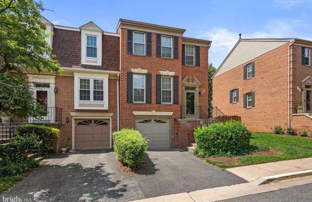 10 LOGANWOOD Court Gallery 2