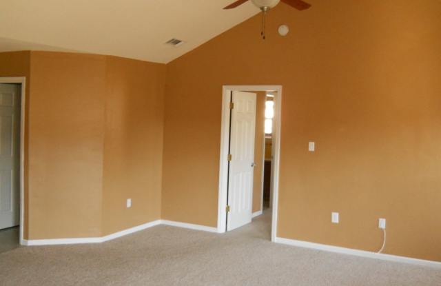 3 BR 2 BA in Hahira Gallery 4