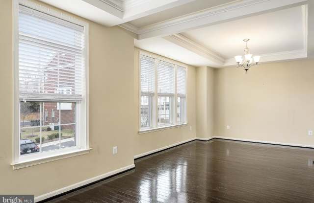 10625 LEGACY LANE Gallery 2